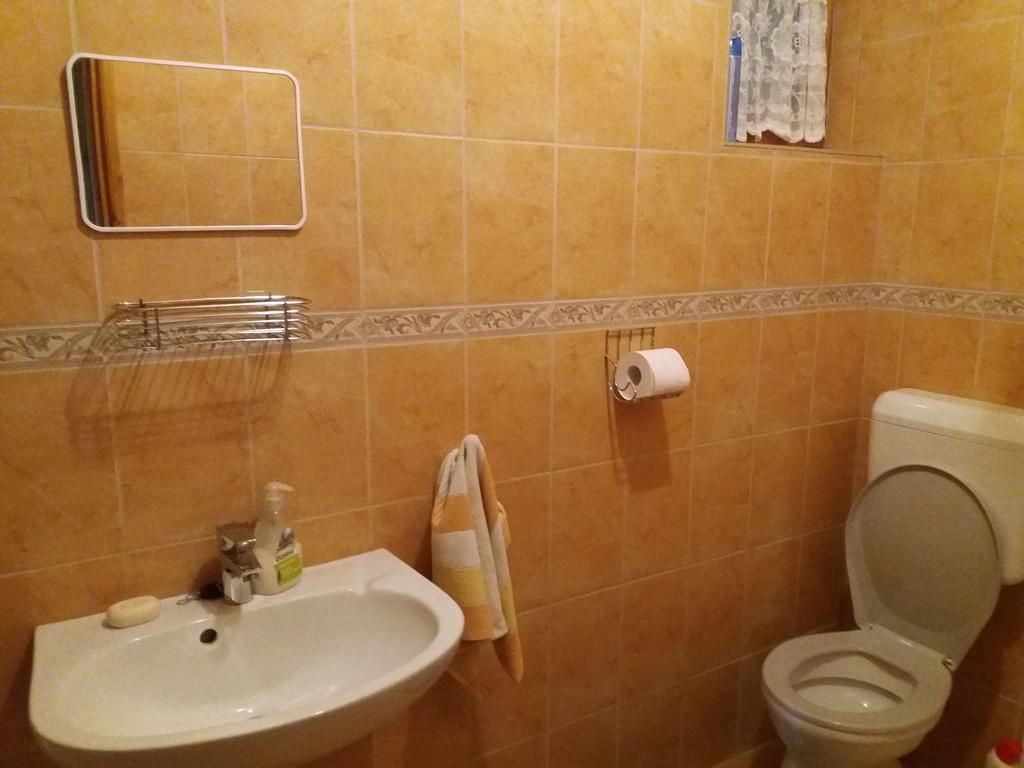 Orbán vendégház Hostal Kovagoors Exterior foto